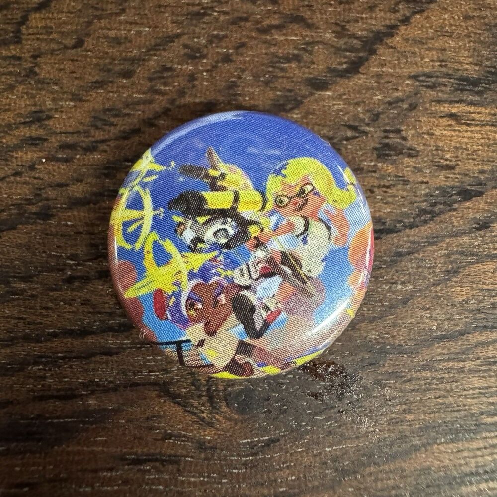 Switch Player Magazine Splatoon Button Pin Nintendo Collectible Exclusive 1"